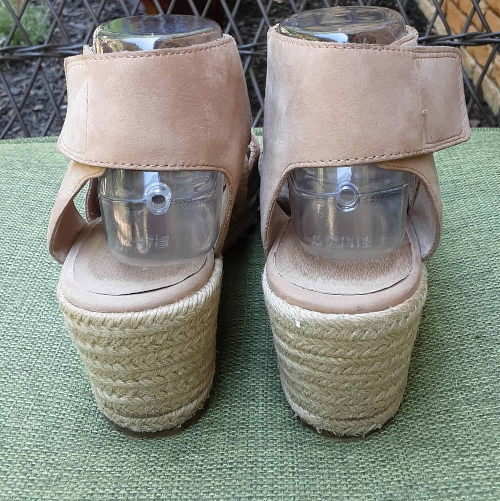 Eileen Fisher Suede Espadrille Wedge sandal. - Picture 5 of 12